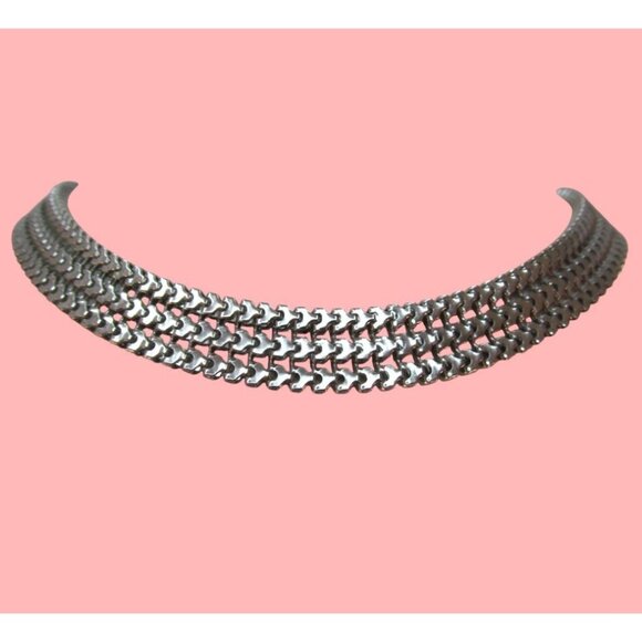Vintage Slinky Silvertone Chain Link Metal Choker Necklace Adjustable - Picture 1 of 14